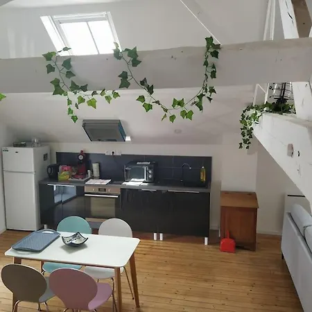 Le Loft De La Place Du Marché Vivonne